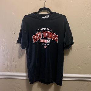 Vintage Red Wings T-Shirt